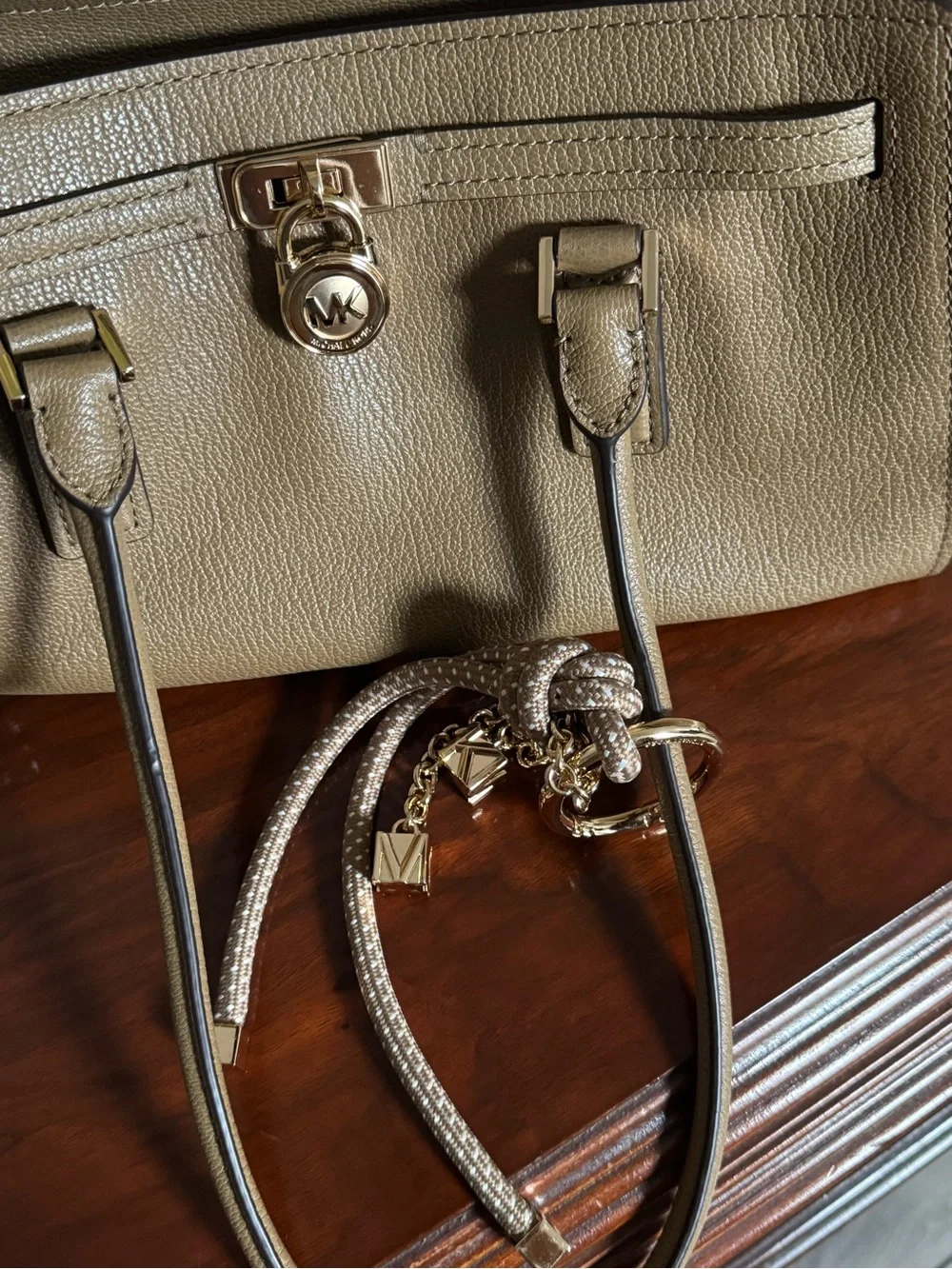 Hamilton Moderne Small Leather Satchel in Taupe